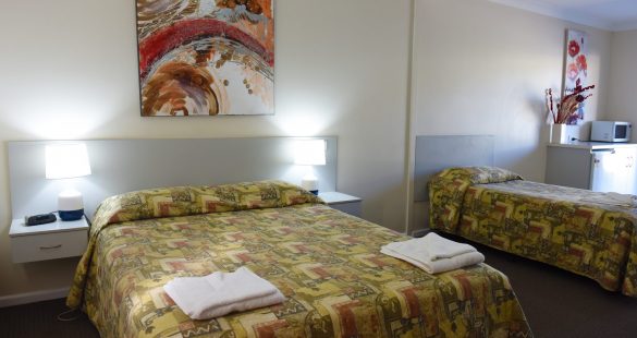 superior queen / triple room