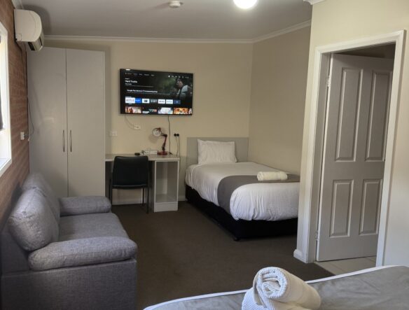room 9..