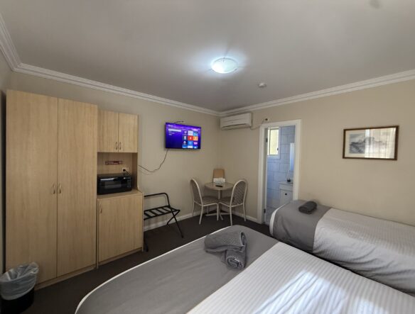 room 16..